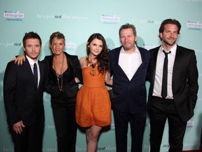 今度はジェニファーが捨てる番!?　ブラピとの復縁の一方で新恋人登場