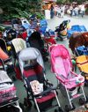 終わらないベビーカー論争の遠因は巨大ベビーカーの重量？
