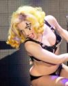 ファンからは大絶賛！　レディー・ガガの不思議なトップレス写真