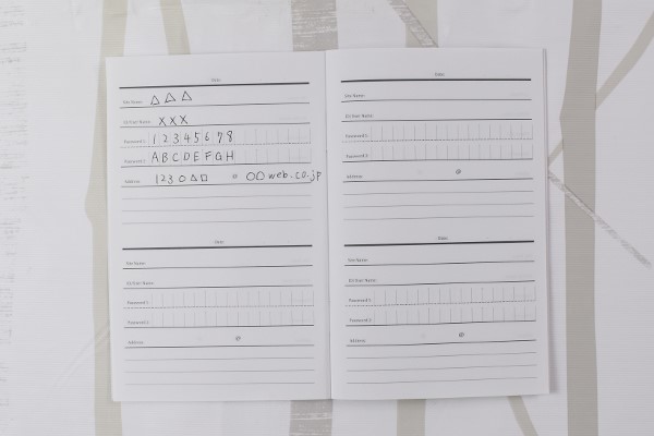 【100均ずぼらシュラン】ダイソー「パスワード管理帳」アナログ派には好評だが危険も!?の画像7