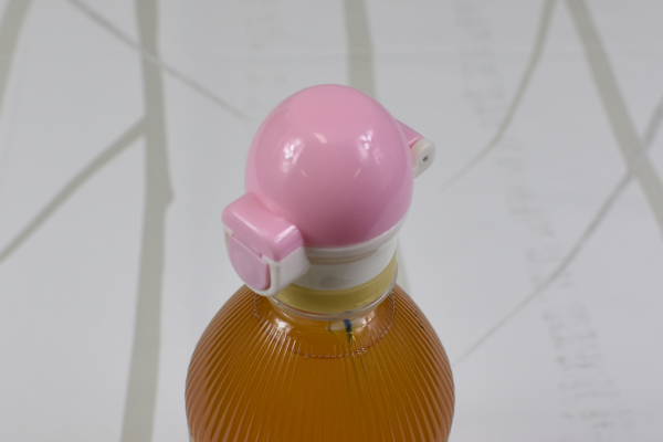 ダイソーの「ペットボトルキャップ ストロータイプ」ワンタッチでフタが開く！の画像6