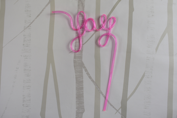 【100均ずぼらシュラン】ダイソー「クレイジーストロー」インスタ映え＆女子会にピッタリでも実用性は？の画像2