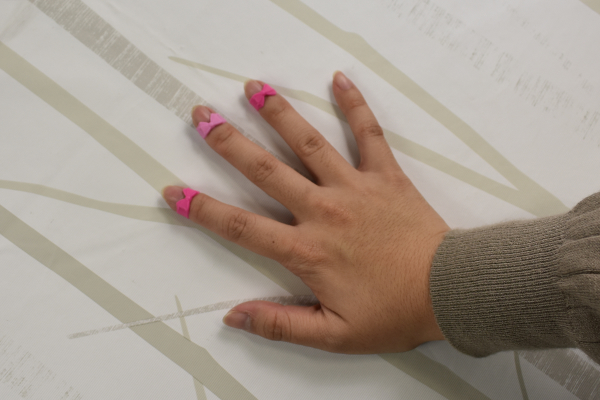 【100均ずぼらシュラン】ダイソー「シリコーン リボン指サック」おばさんぽくならず、地味に便利！の画像5