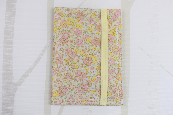 【100均ずぼらシュラン】セリア「プチブーケ ホスピタルケース」で、お財布パンパン問題を解消!?の画像2