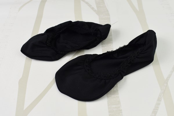 【100均ずぼらシュラン】ダイソー「吸汗速乾左右カバー かかと滑り止め付き」100円でこのフィット感は素晴らしい！の画像4