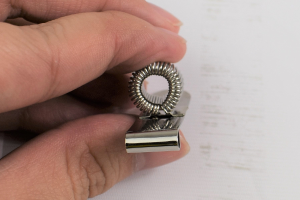 【100均ずぼらシュラン】ダイソー「ペンホルダー」は手帳にペンホルダーがないときに大活躍！の画像6