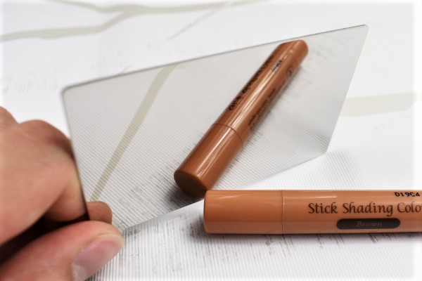 【100均ずぼらシュラン】ダイソー「カード型ミラー」有能且つスタイリッシュな鏡の鑑!?の画像7