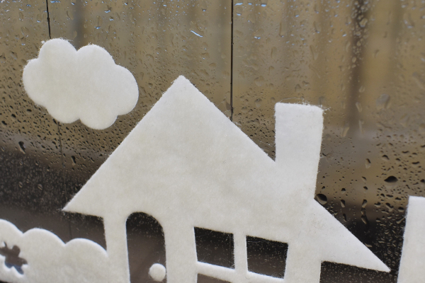 【100均ずぼらシュラン】セリア「結露吸水シート（貼り絵タイプ）町並み」は結露のお悩みを解決する冬の神アイテム!?の画像8