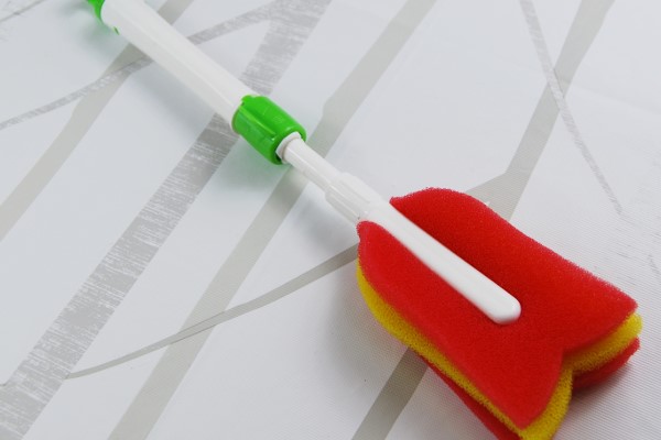 【100均ずぼらシュラン】セリア「のびのびボトル洗い」はマイボトル愛用者の強い味方のはずが、使い心地は……？の画像1