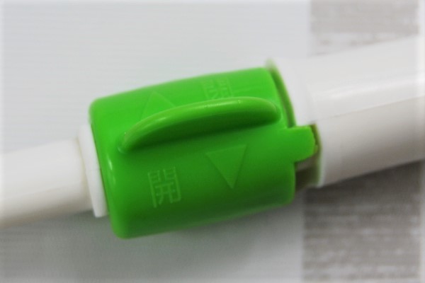 【100均ずぼらシュラン】セリア「のびのびボトル洗い」はマイボトル愛用者の強い味方のはずが、使い心地は……？の画像6