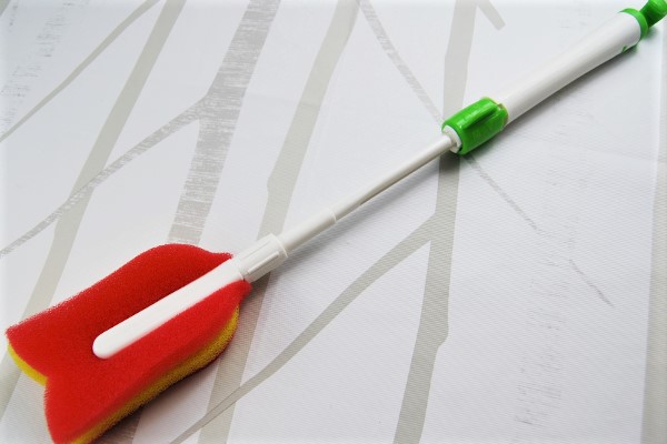 【100均ずぼらシュラン】セリア「のびのびボトル洗い」はマイボトル愛用者の強い味方のはずが、使い心地は……？の画像7