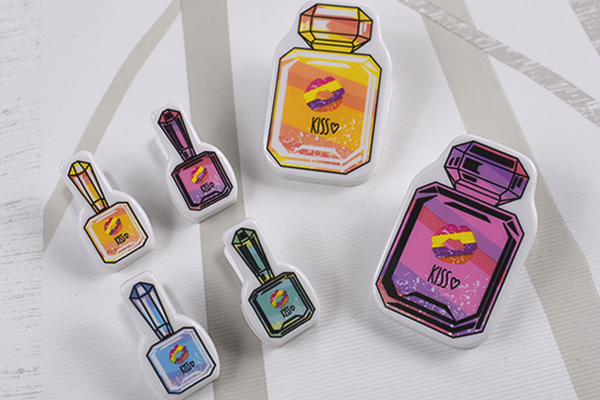 【100均ずぼらシュラン】ダイソー「モチーフクリップ（ネオンリップ）」フォトジェニックなコスメ文具でモチベUP！ の画像1