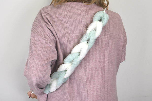 【100均ずぼらシュラン】セリア「のばしてラクラク背中洗い」伸縮性抜群でボディタオルより使える!?の画像5