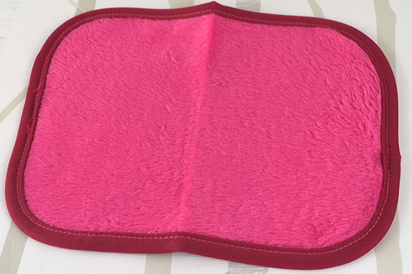 【100均ずぼらシュラン】ダイソー「クレンジングタオル」水だけで化粧が落ちるか効力を検証！の画像4