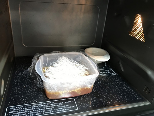 つくりおき食堂・まりえさん「春雨と卵のケチャップ炒め」、まじでレンチンだけで子どもにもう一品出せる簡単レシピの画像4