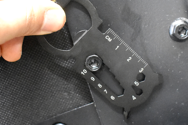 【100均ずぼらシュラン】ダイソー「マルチツール（キーホルダー型）」は手のひらサイズの工具箱!?の画像4