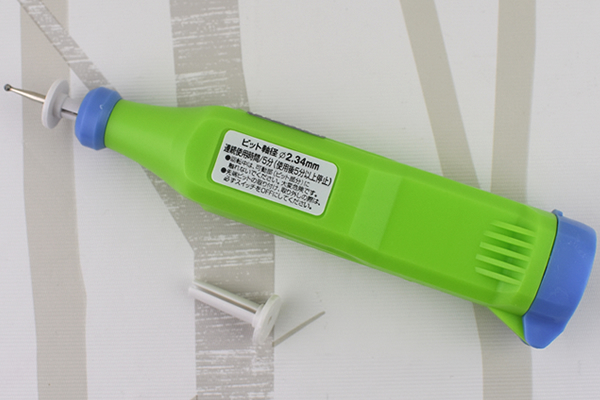 【100均ずぼらシュラン】ダイソー「3Vタイプ ミニルーター」グラスに好きな模様を彫れて、気分はデザイナー！の画像3