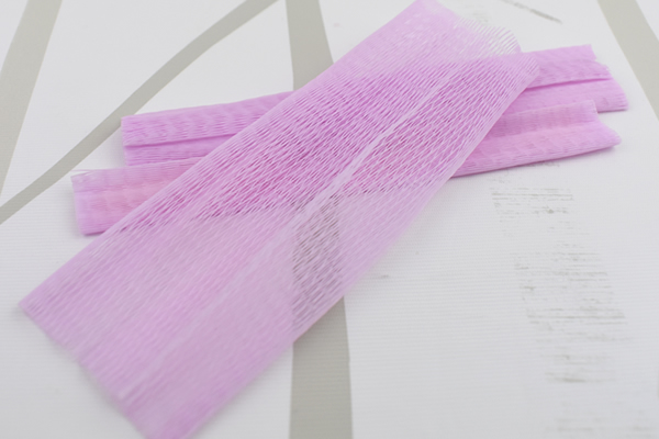 【100均ずぼらシュラン】ダイソー「髪の毛・ホコリがまとめてとれる！ ブラシケアネット」掃除が簡単でコスパ最高！の画像1