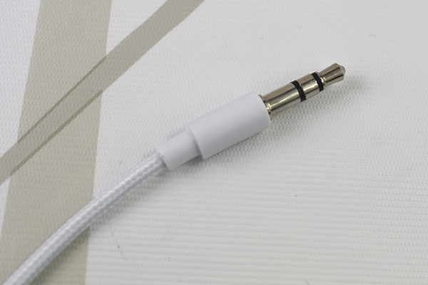 【100均ずぼらシュラン】ダイソー「ステレオイヤホン（ジッパータイプ）」の使い心地やいかに……？の画像6