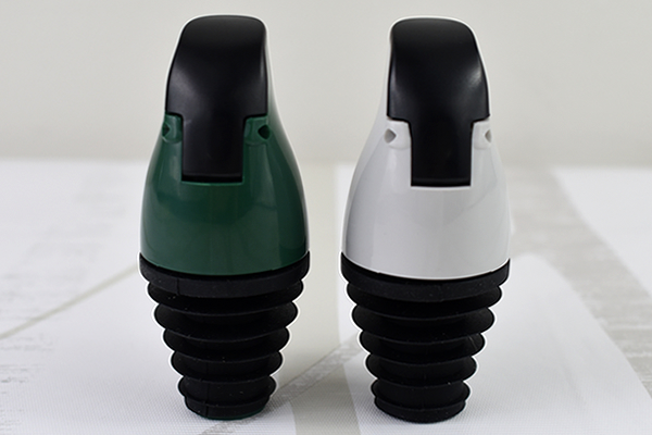 【100均ずぼらシュラン】ダイソー「ボトルキャップ」でキャップの開け閉めが面倒な悩み、即解決！の画像3