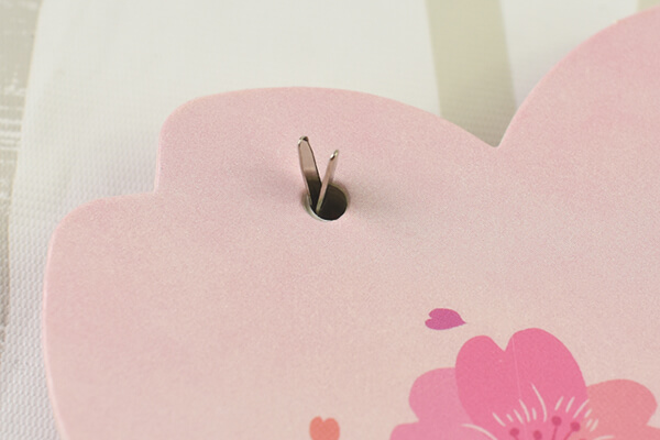 【100均ずぼらシュラン】ダイソー「色紙 カード 桜柄」桜の花びらで言葉を伝えられて卒業シーズンにピッタリ！の画像5