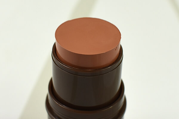 【100均ずぼらシュラン】ダイソーコスメ「UG シェーディングスティック 01」これ1本で小顔になれる!?の画像4