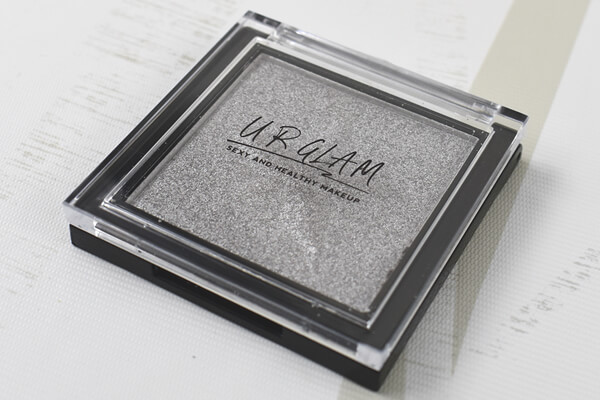 【100均ずぼらシュラン】ダイソーコスメ「UG ブライトニングパウダー SV-1」は果たして買いなのか？ 試しに使ってみたら……の画像1