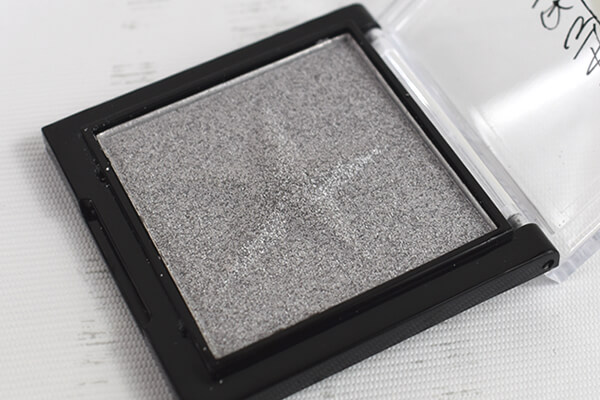 【100均ずぼらシュラン】ダイソーコスメ「UG ブライトニングパウダー SV-1」は果たして買いなのか？ 試しに使ってみたら……の画像3