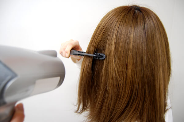 【100均ずぼらシュラン】ダイソー「ストレートコーム」なら、忙しい朝も時短でサラサラヘアに！の画像5