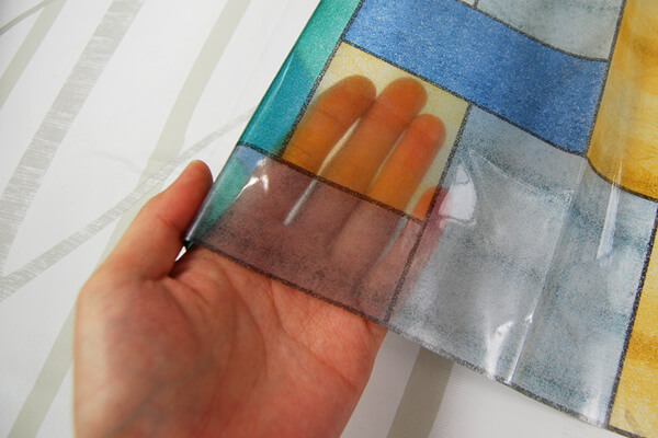 【100均ずぼらシュラン】ダイソー「窓ガラス目隠しシート」でリーズナブルに模様替えして、室内が華やかに！の画像4