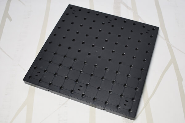 【100均ずぼらシュラン】ダイソー「カラーパンチングボード」パズルみたいに組み立てて整理できちゃう!?の画像1