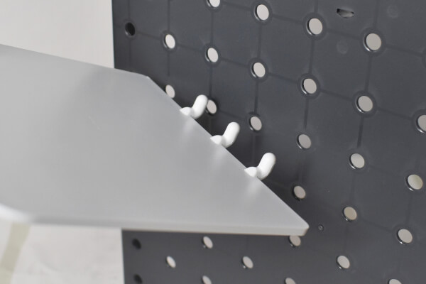 【100均ずぼらシュラン】ダイソー「カラーパンチングボード」パズルみたいに組み立てて整理できちゃう!?の画像4