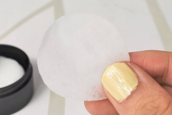 【100均ずぼらシュラン】ダイソー人気コスメ「UG エナメル リムーバーシート」で失敗したネイルもやり直し放題!?の画像3