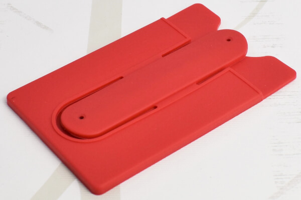 【100均ずぼらシュラン】ダイソー「カードスタンドケース」ならスマホアクセの機能をコンプリート！の画像3