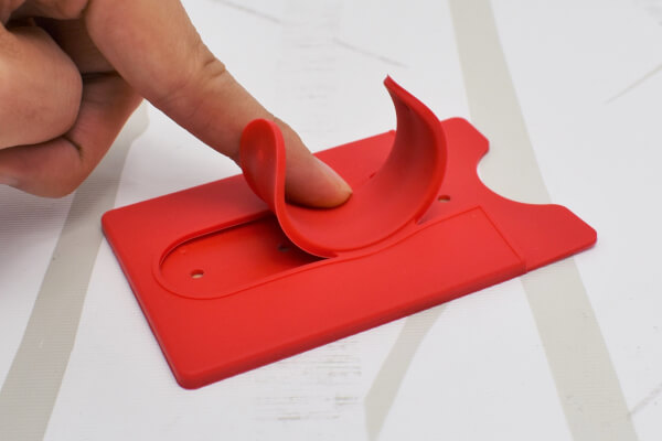 【100均ずぼらシュラン】ダイソー「カードスタンドケース」ならスマホアクセの機能をコンプリート！の画像5