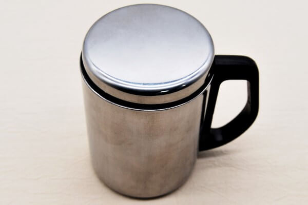 【100均ずぼらシュラン】ダイソー「ふた付ステンレスマグカップ」は飲み物の温度を保つ作業のお供！の画像2