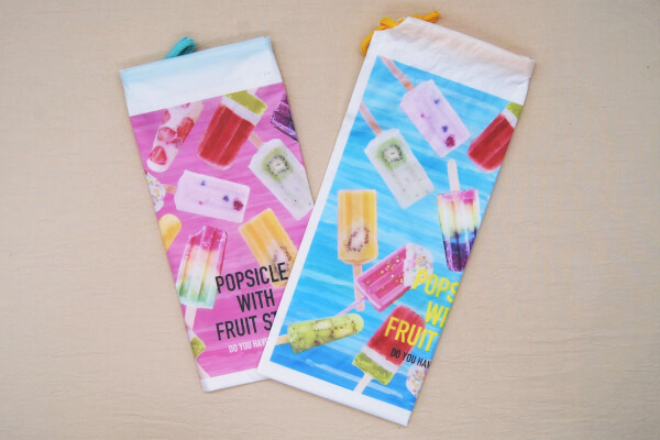 【100均ずぼらシュラン】ダイソー「ポリ巾着 大小セット（サマー）」夏にぴったりなトロピカルデザインで気分アゲアゲ!? の画像1