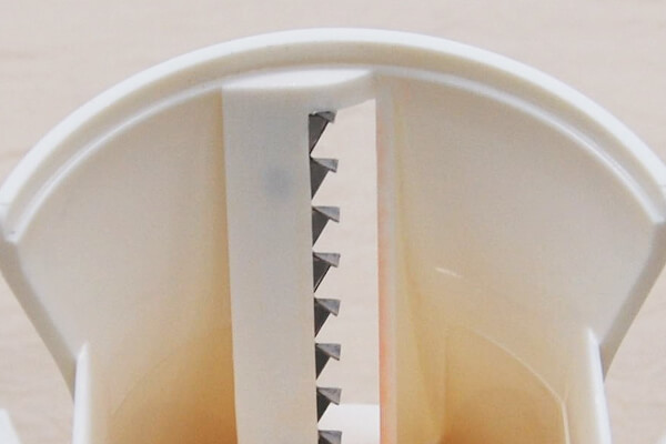 【100均ずぼらシュラン】ダイソー「3WAYスパイラルカッター」料理下手でも回すだけで美しく野菜をカットしてSNS映え!?の画像4