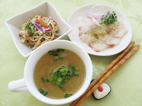 「だしパック」のインスタント味噌汁がおいしい！　マグカップに中身を溶くだけ、本格料亭のうま味にの画像2