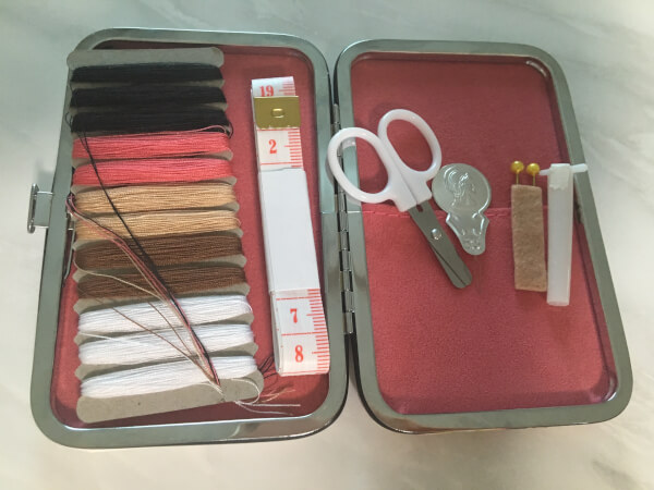 【付録レビュー】「美人百花」6月号にジャニオタも注目!?　ラブラリーバイフェイラーのソーイングセットが、アクスタ入れに最適【女性誌】の画像5