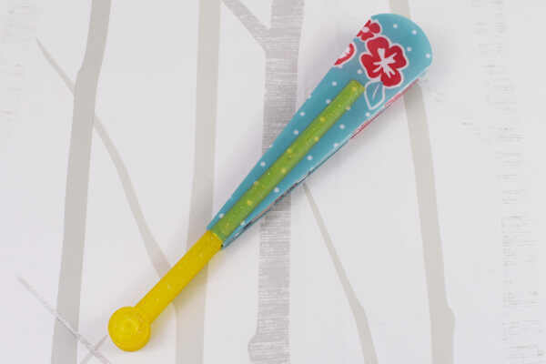 【100均ずぼらシュラン】ダイソー「水をはじく扇子（ミッキー、ミニー）」はチャーミングなイラストに心を掴まれる！の画像3