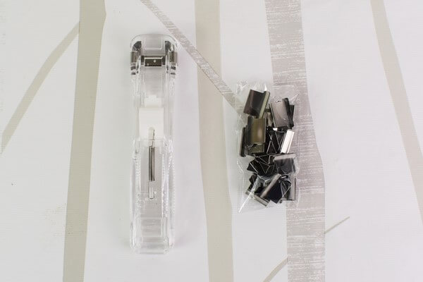 【100均ずぼらシュラン】ダイソー「クリップスライダー」ならワンタッチでスマートに書類整理！の画像3