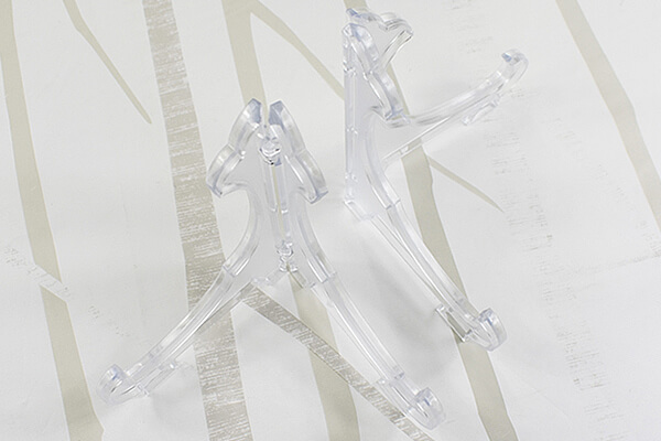 【100均ずぼらシュラン】ダイソー「フォトフレームスタンド 5号 2個入」でステキな思い出をキラッと飾れる！の画像1