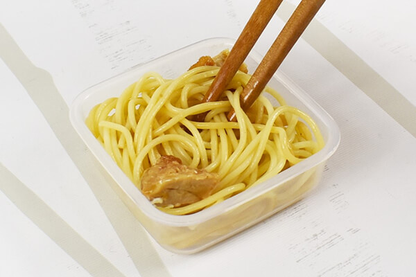 【100均ずぼらシュラン】ダイソー「おかずパック110mL×4個（ミッキー）」は2カラーで使い分け、お弁当も充実！の画像7