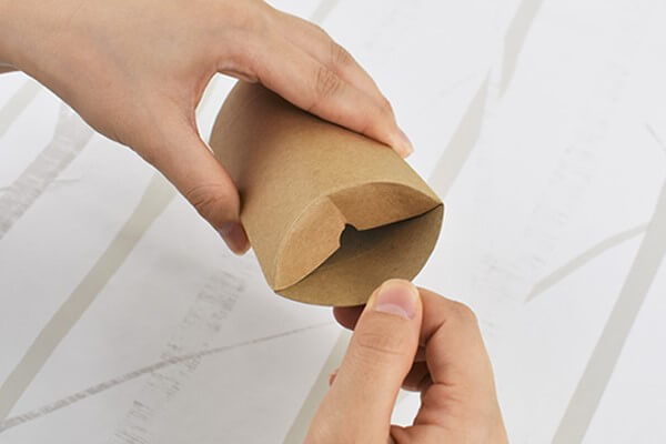 【100均ずぼらシュラン】セリア「ピローボックス クラフト」手作り感たっぷりでハンドメイドの贈り物にぴったり!?の画像5