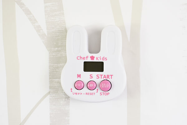 【100均ずぼらシュラン】セリア「キッチンタイマーA」ウサギ型でキュート＆アラーム音が聞き取りやすいの画像1