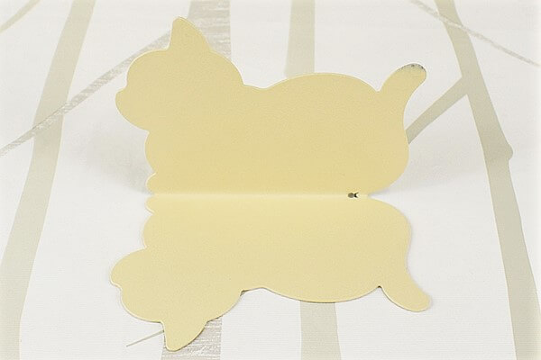 レトロな色味のネコで部屋をかわいく変身♪ 立てた本が見やすい「アニマルブックスタンド」（セリア）の画像3