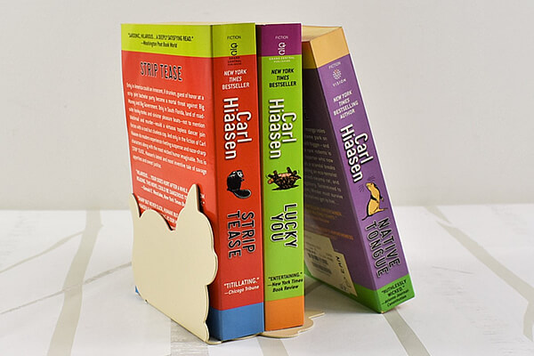 レトロな色味のネコで部屋をかわいく変身♪ 立てた本が見やすい「アニマルブックスタンド」（セリア）の画像5