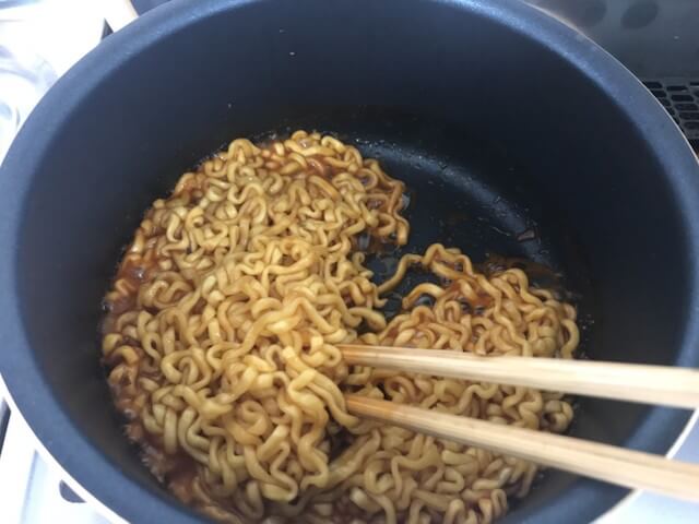 宮崎辛麺、プルダック炒め麺ほか「激辛ラーメン」6種、実食レビュー！　「チーズファンに超絶おすすめ」「辛さマックス」を発表の画像5