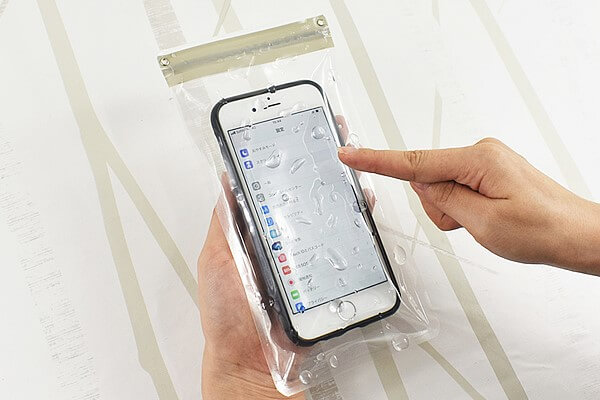 【ダイソーVSセリア】100均「スマホ防水ケース」を徹底比較！　どちらが使える？の画像7